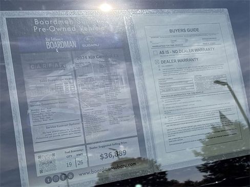 Used 2024 Kia Carnival EX image 29