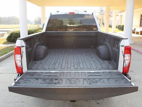 Used 2021 Ford F250 XL w/ Power Equipment Group image 20