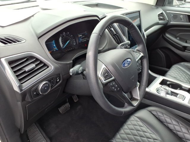 Certified 2024 Ford Edge Titanium AWD/4WD image 16