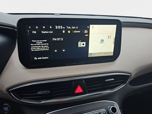 Used 2023 Hyundai Santa Fe Limited image 25