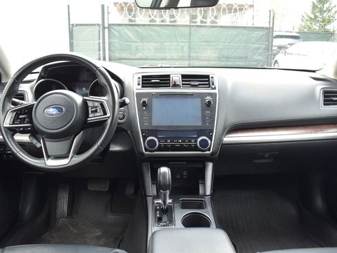 Used 2018 Subaru Outback 2.5i Limited image 13