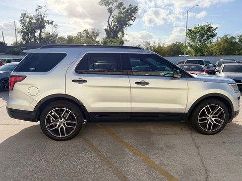 Used 2019 Ford Explorer Sport w/ Equipment Group 401A AWD/4WD image 6