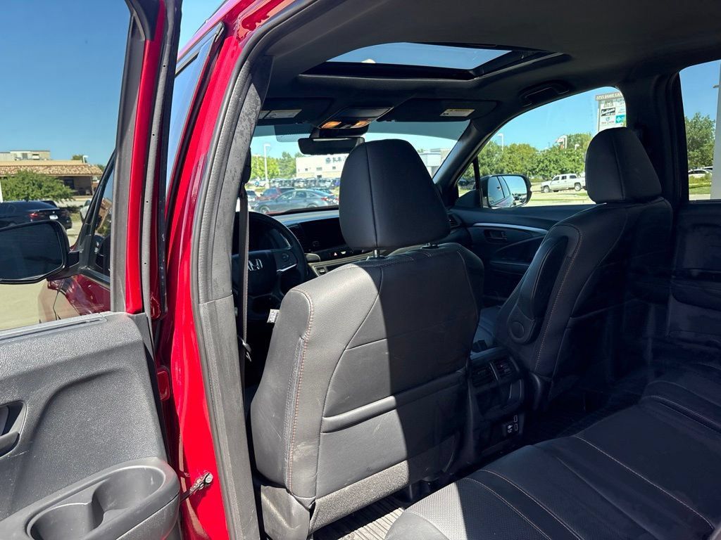 Certified 2023 Honda Passport TrailSport image 40