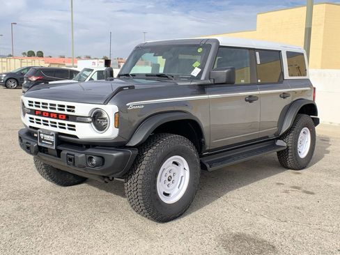 New 2025 Ford Bronco Heritage Edition image 4