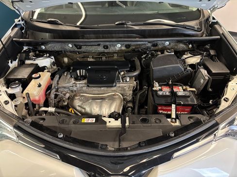 Used 2018 Toyota RAV4 Limited image 24