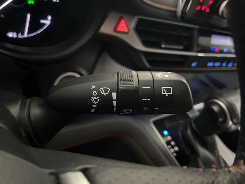 Used 2021 Toyota Sienna Limited image 62