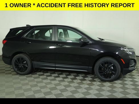 Used 2024 Chevrolet Equinox LS w/ Midnight Edition FWD image 2