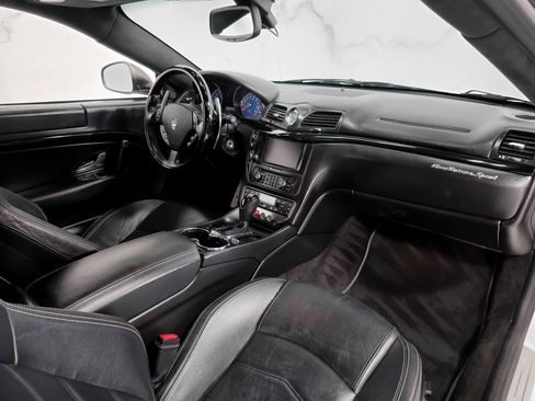 Used 2013 Maserati GranTurismo Sport image 7
