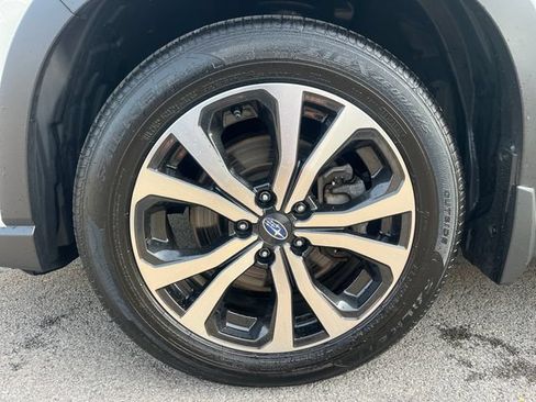 Used 2023 Subaru Forester Limited AWD/4WD image 9
