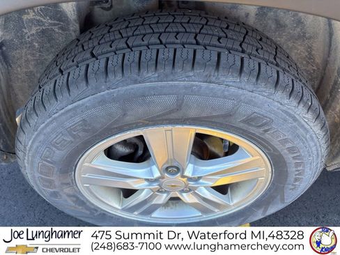 Used 2018 Chevrolet Trax LT w/ LT Convenience Package AWD/4WD image 11