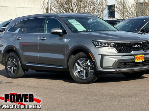 Used 2022 Kia Sorento S image 1