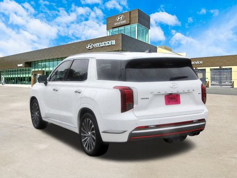 Used 2025 Hyundai Palisade Calligraphy image 8
