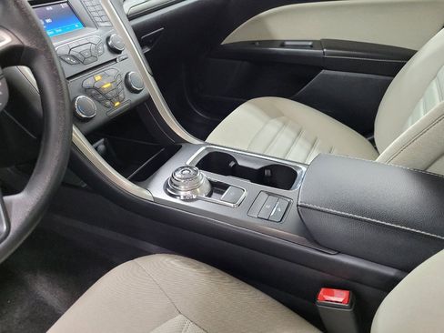 Used 2018 Ford Fusion S image 26
