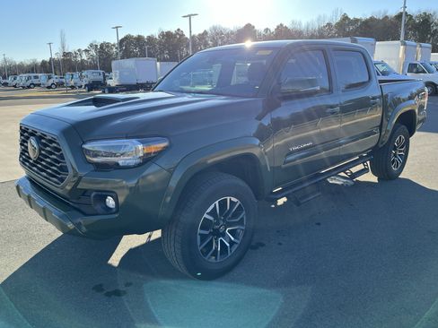 Used 2022 Toyota Tacoma TRD Sport image 38
