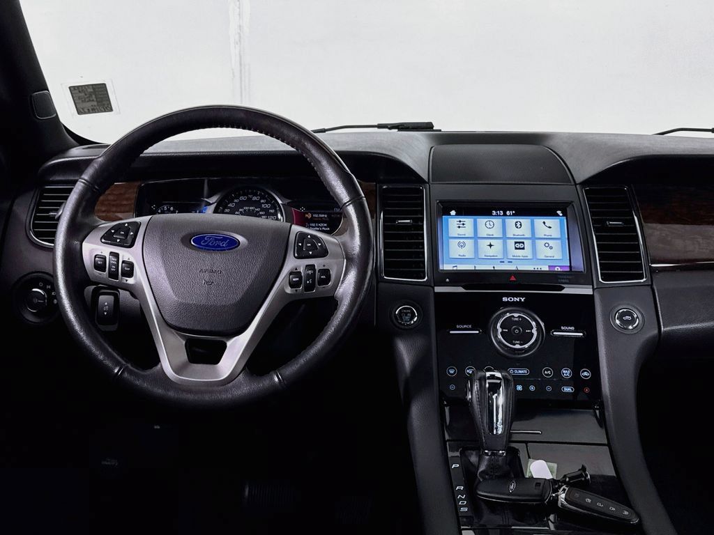 Used 2018 Ford Taurus Limited w/ Driver Assist Package AWD/4WD image 11