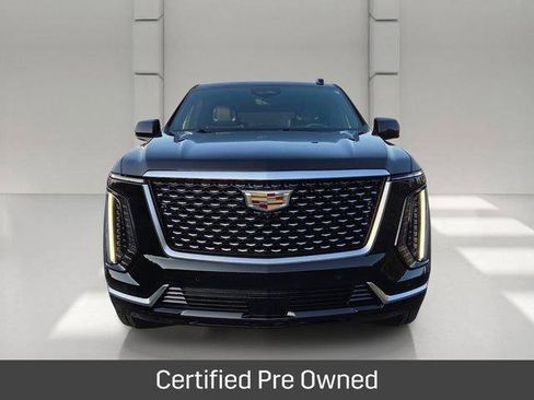 Certified 2025 Cadillac Escalade Premium Luxury AWD/4WD image 8