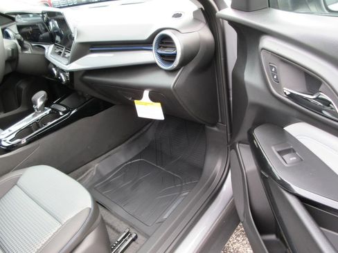 New 2026 Chevrolet Trax LT image 18