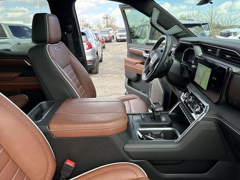 Certified 2024 GMC Sierra 1500 Denali Ultimate image 13