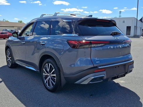 Used 2023 INFINITI QX60 Sensory w/ Vision Package AWD/4WD image 4