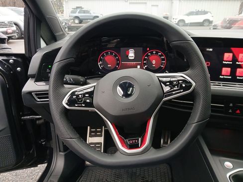 Used 2022 Volkswagen GTI SE image 15