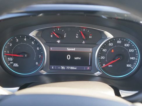 Used 2023 Chevrolet Traverse LT image 31