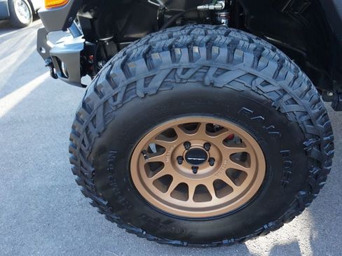 Used 2021 Jeep Wrangler Unlimited Rubicon AWD/4WD image 16