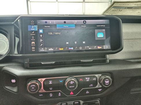 New 2026 Jeep Gladiator Sport image 23