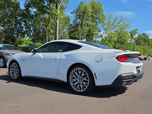 Used 2024 Ford Mustang GT Premium RWD image 3