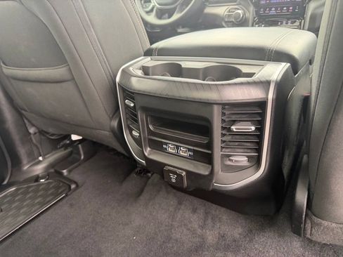 Used 2025 RAM 1500 Big Horn AWD/4WD image 35