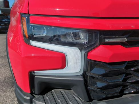 Used 2024 Chevrolet Silverado 1500 ZR2 w/ ZR2 Bison Edition AWD/4WD image 9