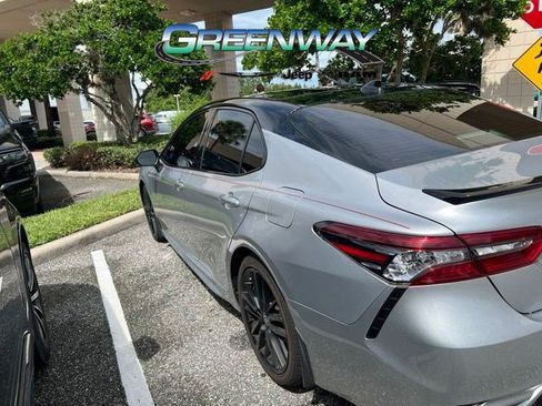 Used 2022 Toyota Camry XSE FWD image 6