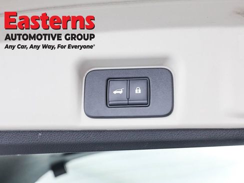 Used 2024 Nissan Ariya FWD image 24