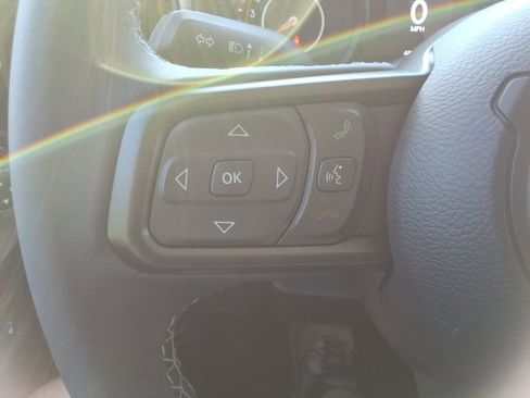 Used 2025 Jeep Wrangler Unlimited Sport AWD/4WD image 30