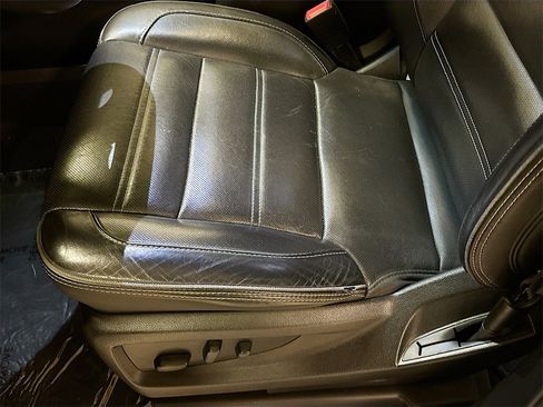 Used 2020 GMC Yukon Denali w/ Denali Ultimate Package image 23