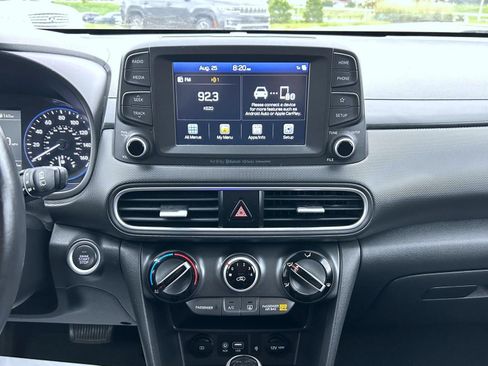 Used 2020 Hyundai Kona SEL Plus AWD/4WD image 13