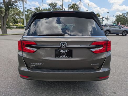 Used 2022 Honda Odyssey Touring image 5
