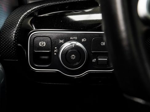 Used 2022 Mercedes-Benz A 220 image 33