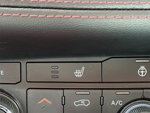 Used 2022 Dodge Durango R/T w/ Blacktop Package image 20