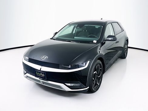 Used 2024 Hyundai Ioniq 5 SEL RWD image 3
