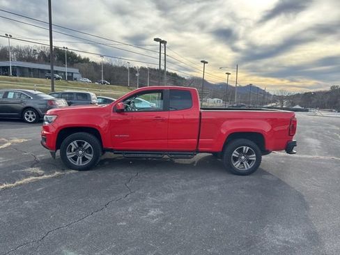 Used 2018 Chevrolet Colorado W/T w/ Custom Special Edition AWD/4WD image 5