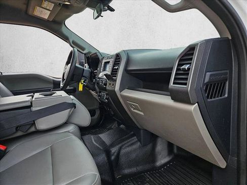 Used 2022 Ford F250 XL w/ Power Equipment Group AWD/4WD image 19
