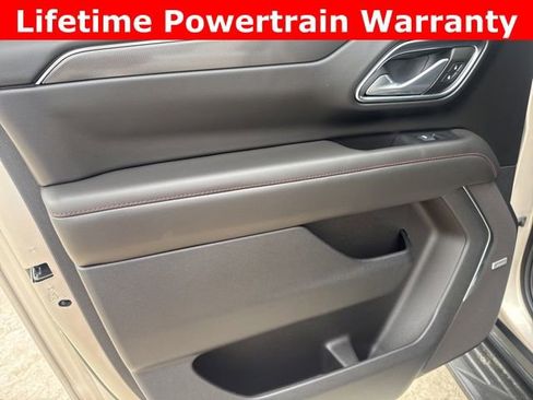 Used 2024 Chevrolet Suburban RST w/ Luxury Package image 30