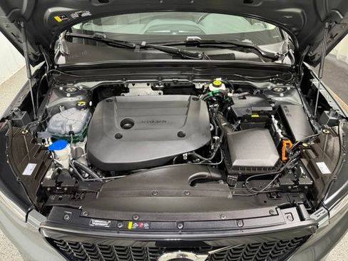 Used 2026 Volvo XC40 B5 Core AWD/4WD image 23