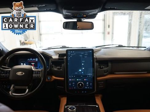 Certified 2023 Ford Expedition Platinum image 32