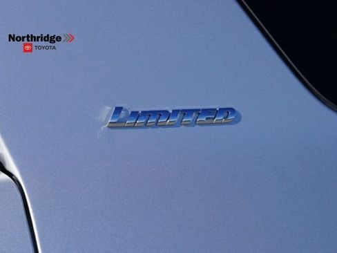 Used 2018 Toyota 4Runner Limited image 8