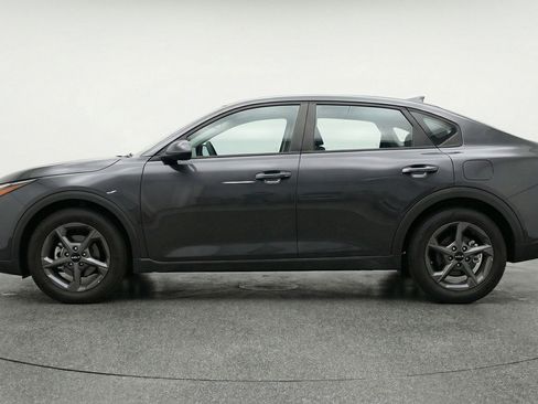 Used 2025 Kia K4 LXS image 5