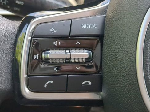 Used 2022 Kia Sorento LX AWD/4WD image 22