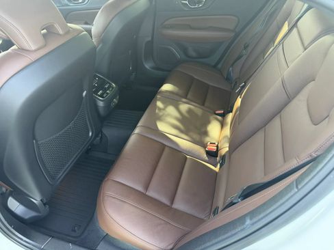 Used 2021 Volvo S60 T5 Inscription AWD/4WD image 10