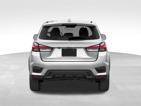 Used 2025 Mitsubishi Outlander Sport LE AWD/4WD image 5