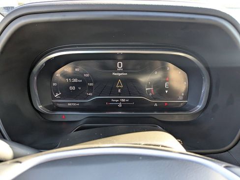 Used 2023 GMC Yukon SLT image 25